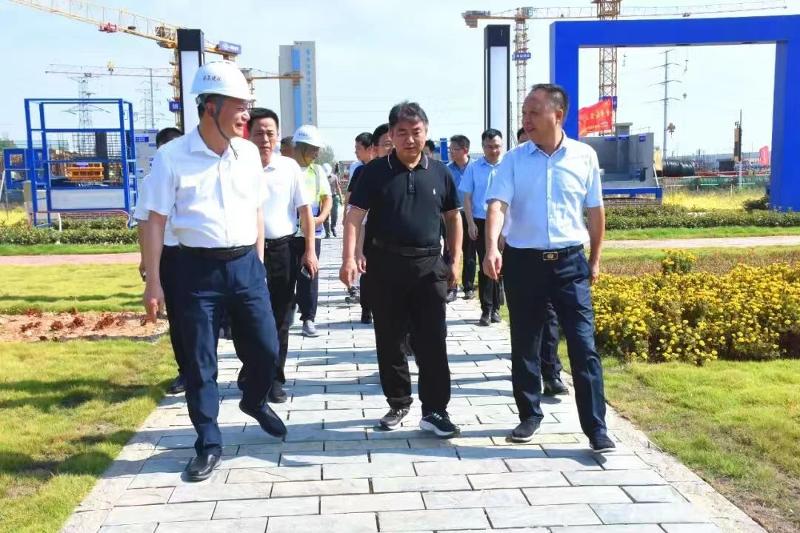2022年10月，岳陽市委書記曹普華到岳陽自貿片區綜合體建設項目調研
