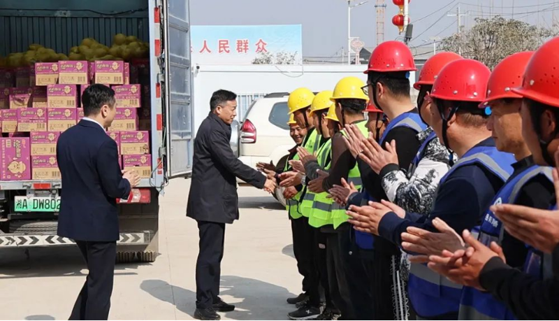 新春慰問(wèn)送溫情  寒冬關(guān)懷暖人心